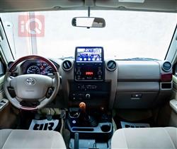 Toyota Land Cruiser 70